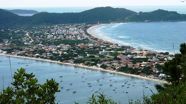Dónde hospedarse en la playa de Bombas: las mejores zonas